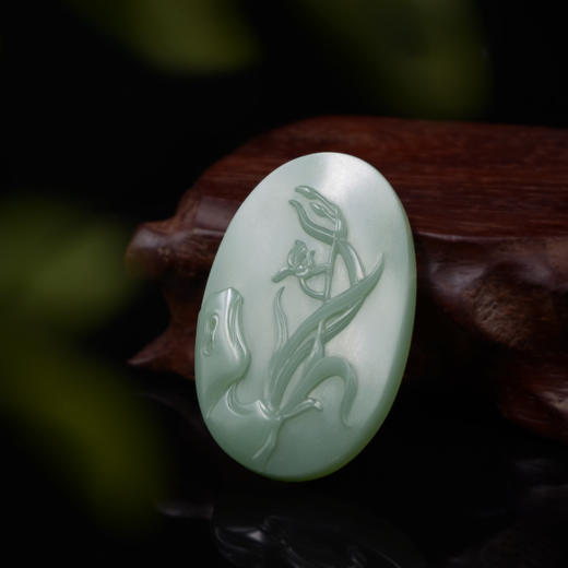 和田玉（碧玉-无结构粉绿）玉牌--空谷幽兰 商品图1