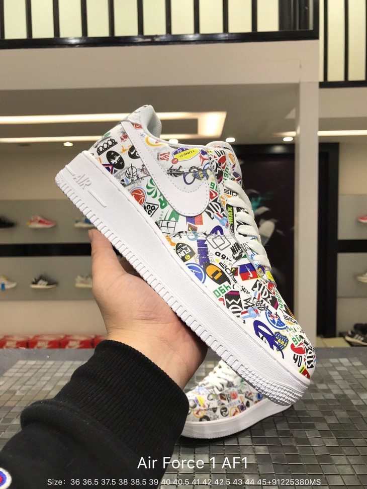 耐克nikeairforce1af1空军一号黑白涂鸦时尚低帮百搭休闲运动板鞋ar5