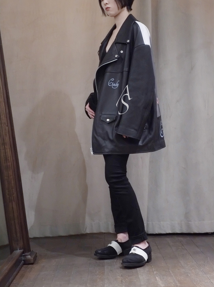 身高/164cm  三围/78 59 85  试穿衣码/1