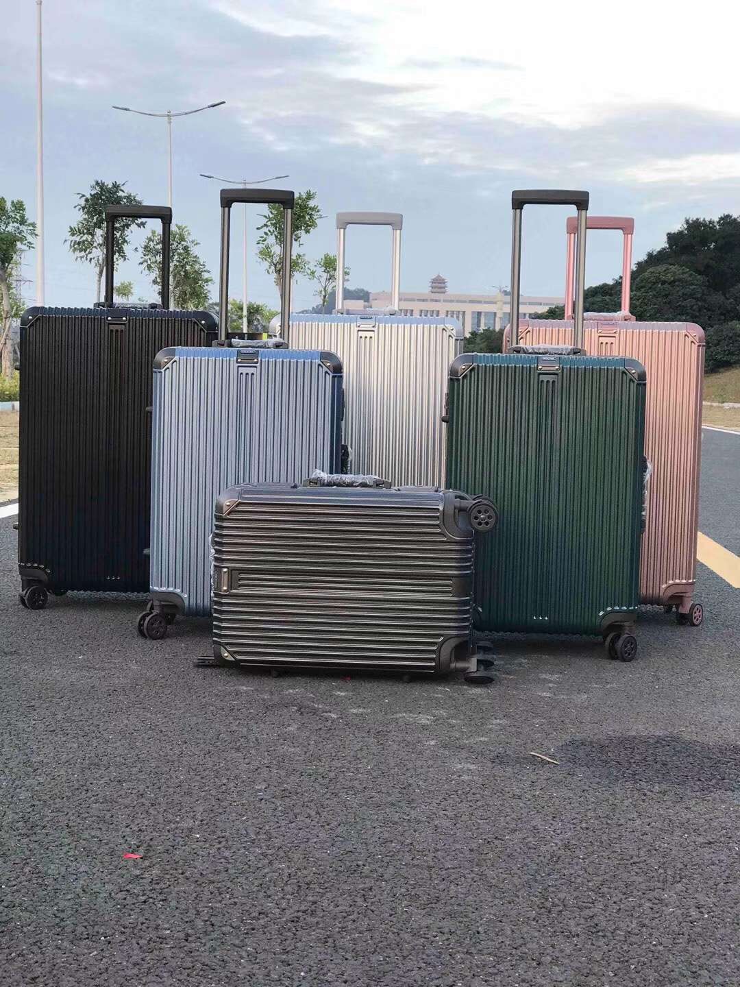 日默6017 纯PC的面旅行箱拉杆箱 全铝镁合金框