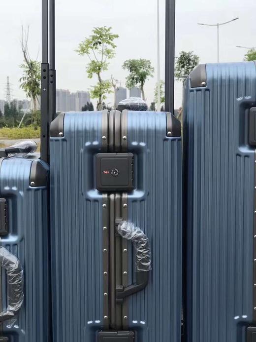 日默6017 纯PC的面旅行箱拉杆箱 全铝镁合金框 商品图4