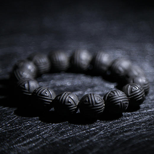 归藏·药香珠手串｜以沉香、檀香等二十多种天然名贵中药制成，祈福静心、清赏雅玩 商品图4