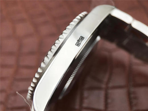 N劳力士黑水鬼黑鬼v7S版SUB潜航者系列116610LN 搭配进口316不锈钢 此版本为特价版本 性价比超高也是基于正品original原版开模的super copy版本 做工方面相当不错值得入手❕ 商品图7