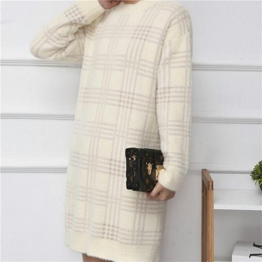 原价888特卖价1150柏宸妃baichenfei中长款圆领长袖毛衣100仿貂绒白色