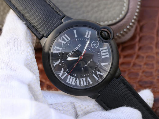 V6卡地亚蓝气球标杆-V6巅峰之作“黑骑士”V2版到货，做工完美，蓝宝石双卜鱼眼镜面通透，把头位置斜坡完美月牙，与壳身浑然一体 商品图1