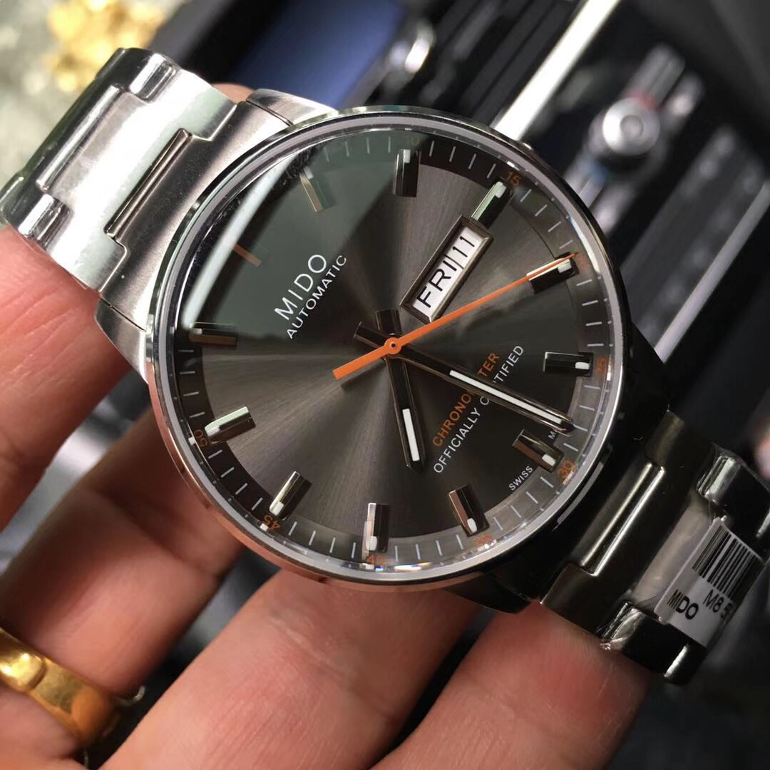 美度指挥官二代系列 双历男士腕表 机芯:搭载改2836-2全自动机械机芯