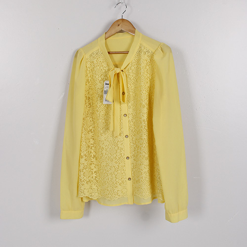 太平鸟L码黄色蕾丝系带蝴蝶结雪纺长袖衬衫女B32