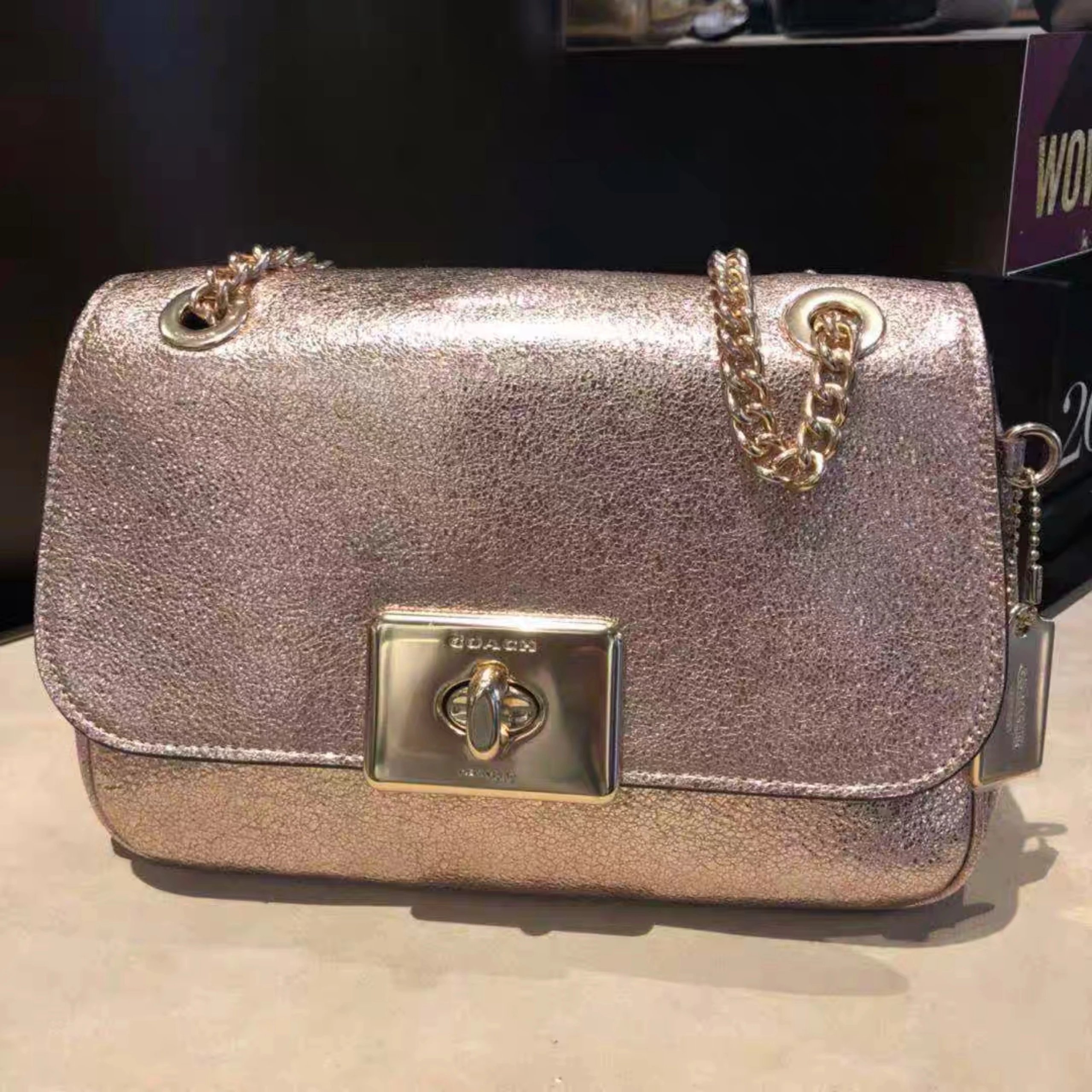 现货coach蔻驰圣诞节特别款玫瑰金色链条包原价350美金