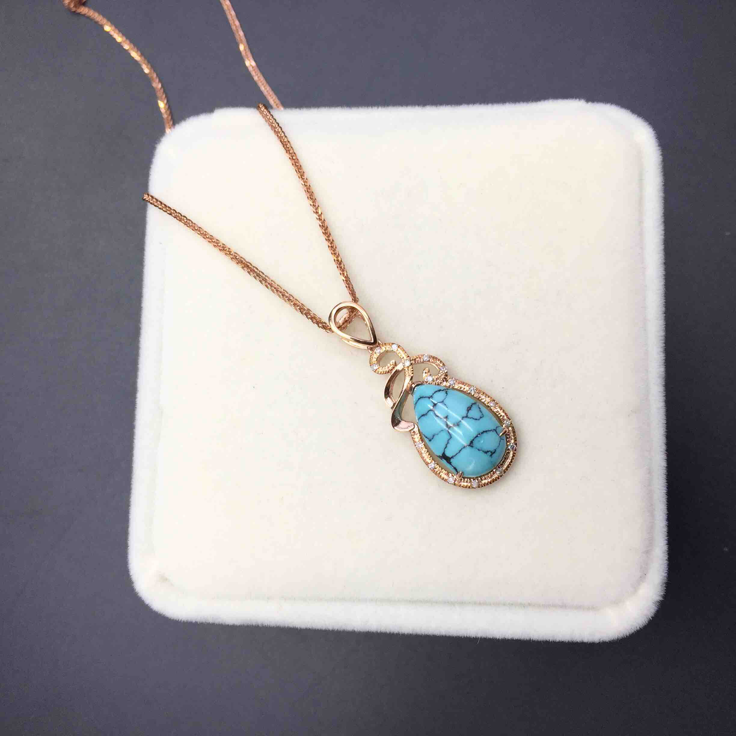 k金镶嵌矿绿松石水滴吊坠不带配链