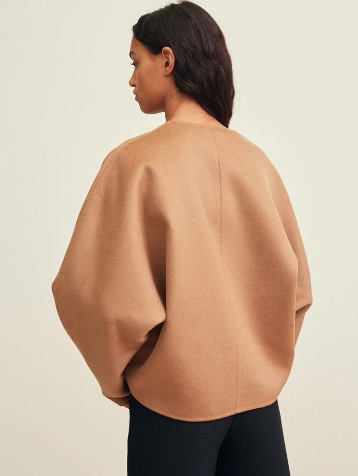 toteme18aw驼色rennesv领贝壳型羊绒毛衣