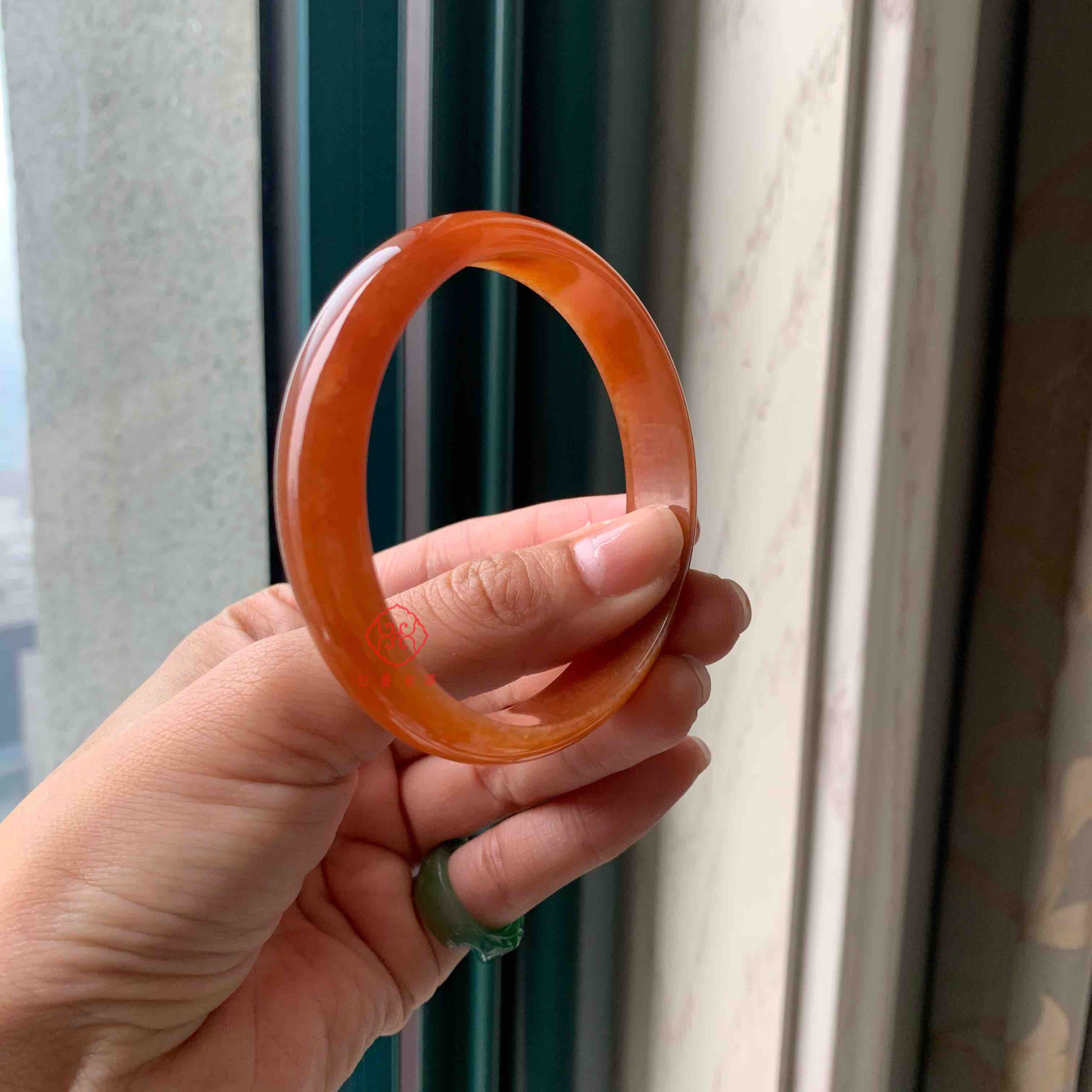 糯冰红翡手镯圈口60完美全红真心太少有185000不包邮谢谢