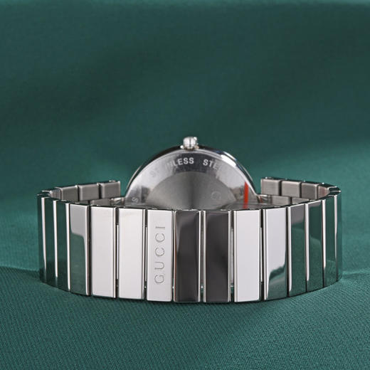 古驰 Gucci Interlocking系列典雅气质经典双G石英女表 YA133307 商品图3