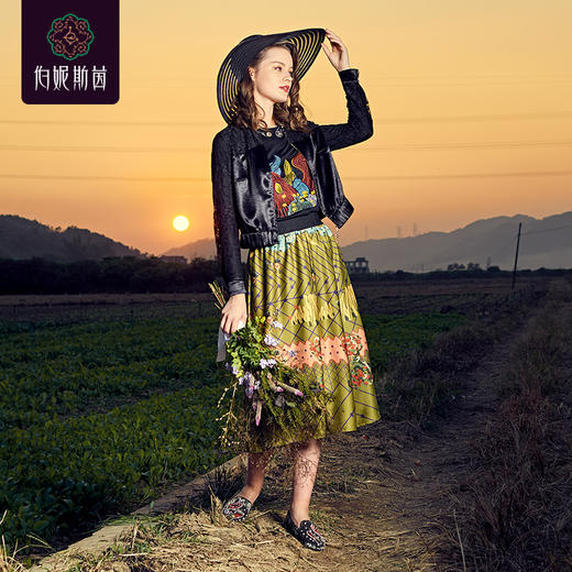 1A6533-- 外套--奥维尔风光--《燃烧的灵魂——梵高》 商品图2