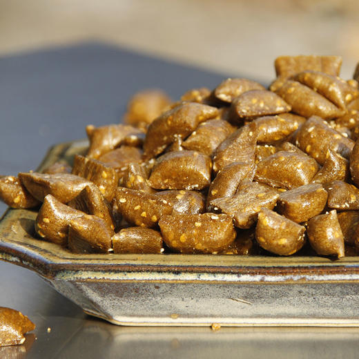 王运昌古方古法八宝糖有效缓解手机电脑熬夜和各种压力对眼睛造成的