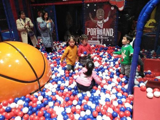【环球中心】1000平米NBA篮球公园，冒险王国、扣篮大赛等九大核心区域任性玩儿！ 商品图0