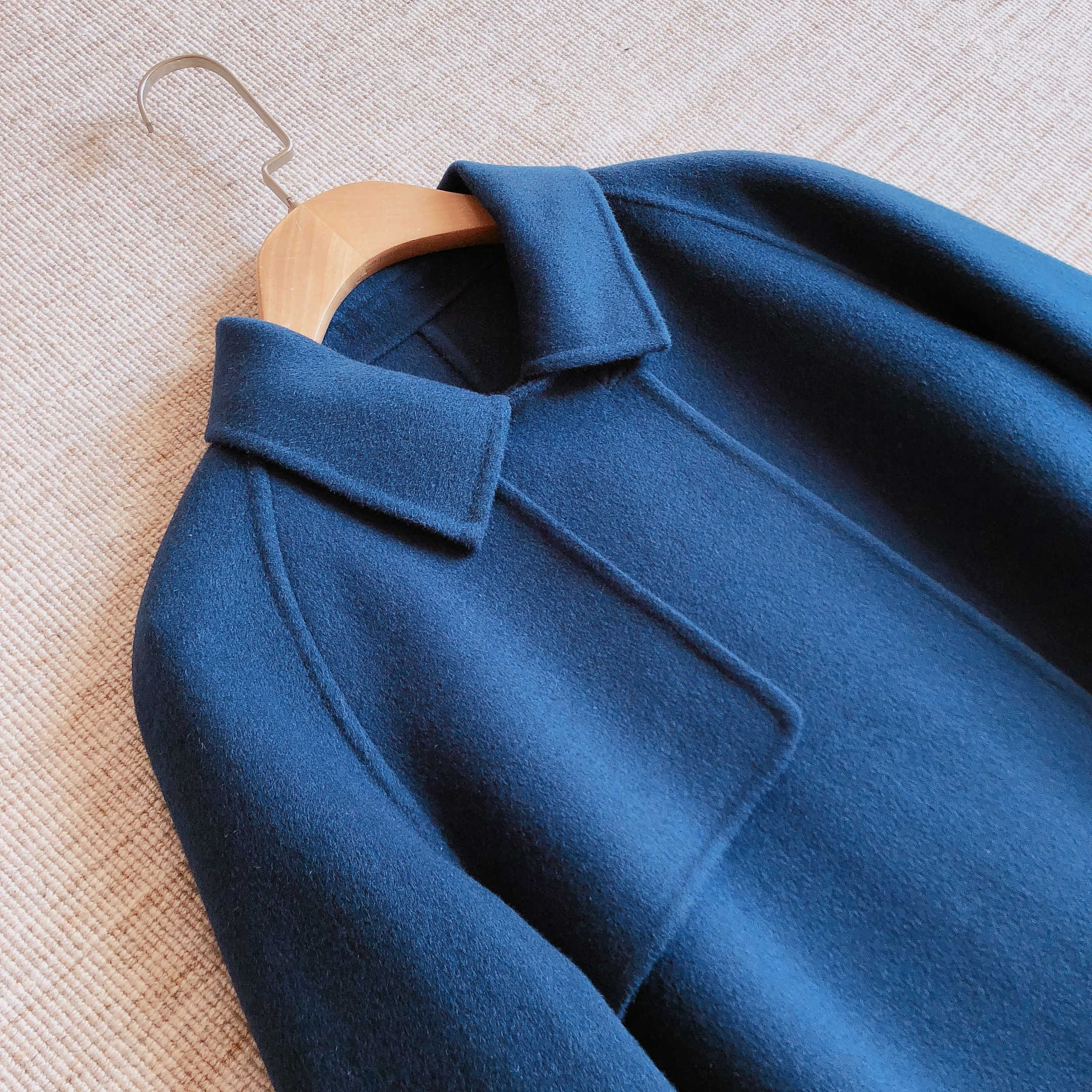 m家深蓝色羊绒大衣8122901