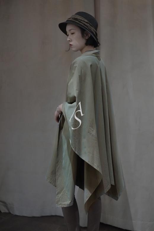 Arts&Science 橄榄绿斗篷 商品图1