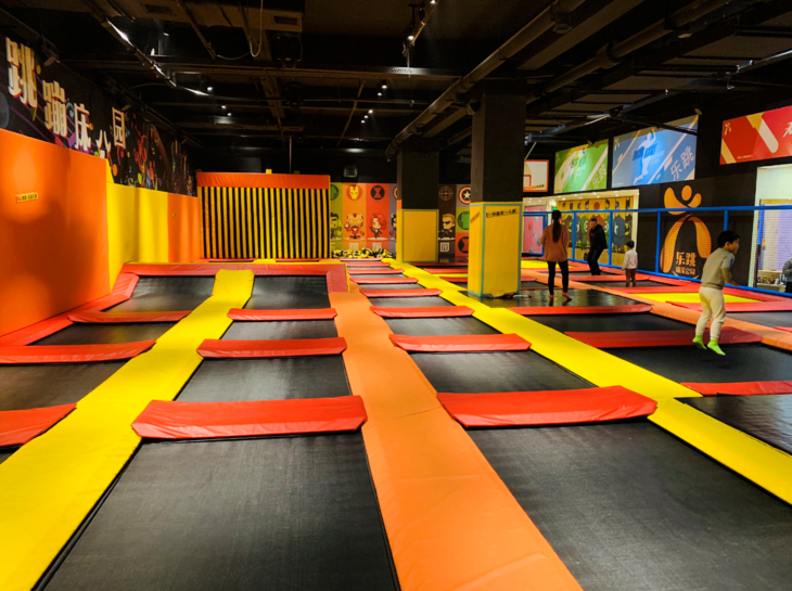 济南阳光100美乐汇乐跳蹦床399元单人畅玩2小时周末节假日通用