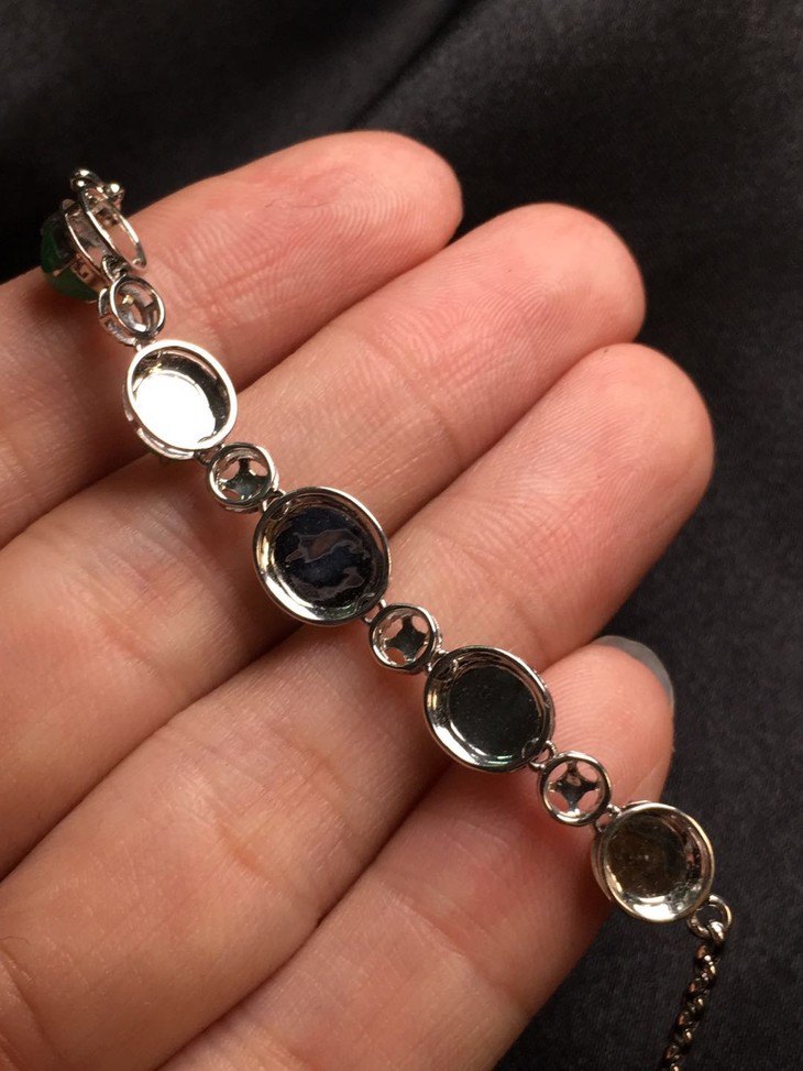 13244翡翠18k金镶嵌阳绿蛋面手链