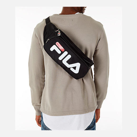 fila/斐乐 logo斜挎包 水饺腰包 男女通用,两色选