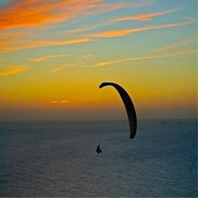 【浙江滑翔伞】海宁中国滑翔伞训练基地，穿越云端 与太阳肩并肩，做一天‘鸟人’！