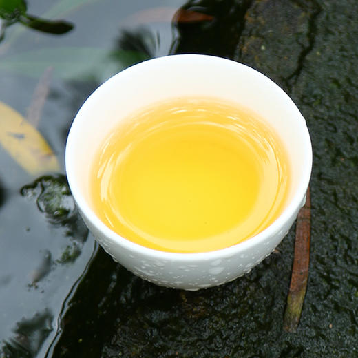 压箱底易武山普洱生茶  百年古树普洱生茶 商品图4