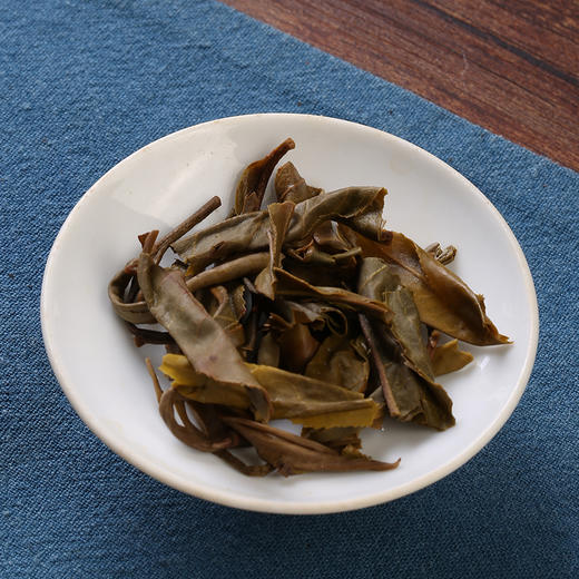 压箱底易武山普洱生茶  百年古树普洱生茶 商品图5