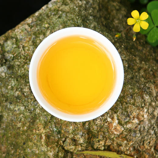 压箱底易武山普洱生茶  百年古树普洱生茶 商品图3