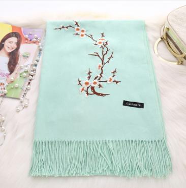 【四季可用】梅花刺绣民族风仿羊绒围巾 商品图11