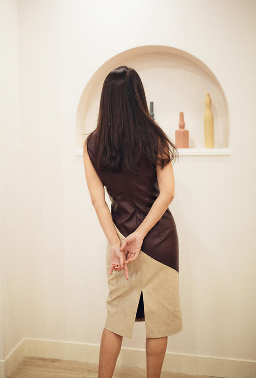 AtelierMissLu / Julie 酒红米白几何拼色仿皮连身裙 商品图6