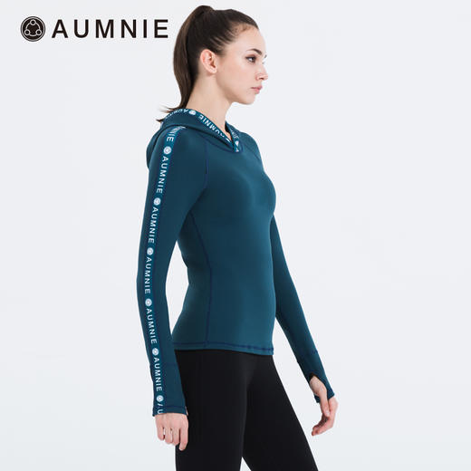 连帽 LOGO 塑身上衣 HOODED LOGO TOP 含胸垫 商品图11