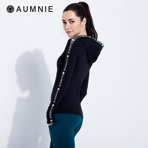 连帽 LOGO 塑身上衣 HOODED LOGO TOP 含胸垫 商品图8