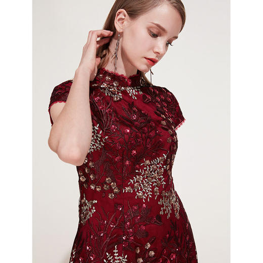 EITIE爱特爱品牌女装春季花边领口刺绣旗袍式礼服连衣裙5977606 商品图2