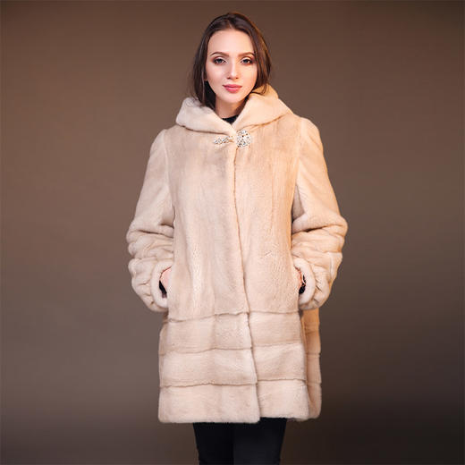 kc皮草米黄平帽吊袖111122141031