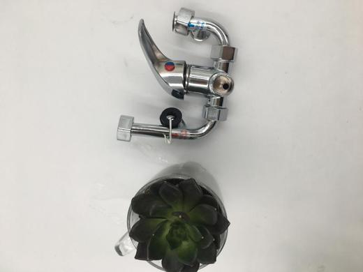 SQ：3060铜小电热阀 商品图1