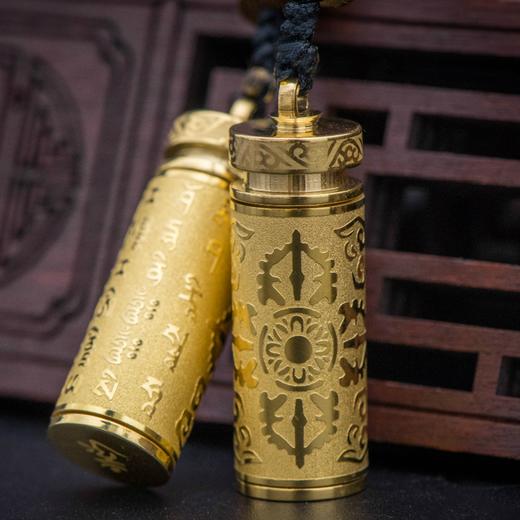 大随吊坠，全面金色溶工艺 （A精钛钢，浮雕电镀） 商品图0