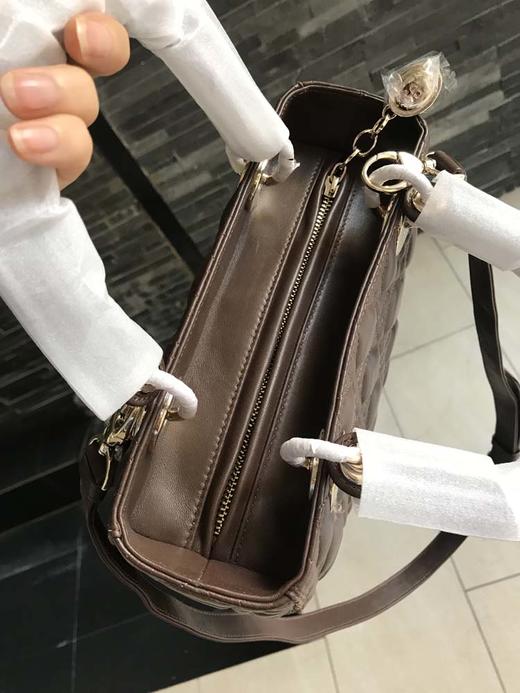 dior戴妃包五格巧克力色24cm
