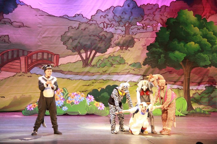 直到有一天,大灰狼真的来了…【意想不到的互动环节】【剧团介绍】