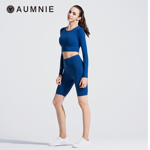 AUMNIE澳弥尼    长袖露脐T恤AUMNIE LONG SLEEVE CROPPED TEE 商品图5