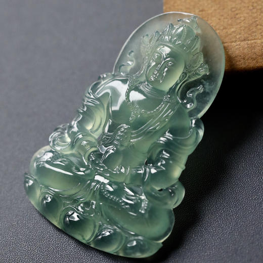 高冰种晴水绿翡翠度母