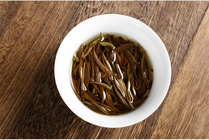 天地间金芽生普云南普洱茶生茶散茶250克罐装茶叶古树普洱茶生茶