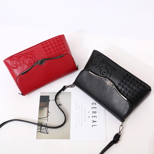 BF-热销新款绣花百搭手提大容量单肩斜跨包 商品图3