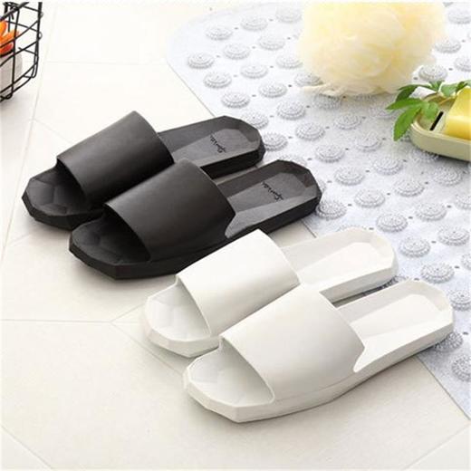 【柔软舒适 环保无味 静音防滑】日式新款室内拖鞋女夏时尚平底情侣居家地板浴室洗澡防滑凉拖鞋男 商品图1