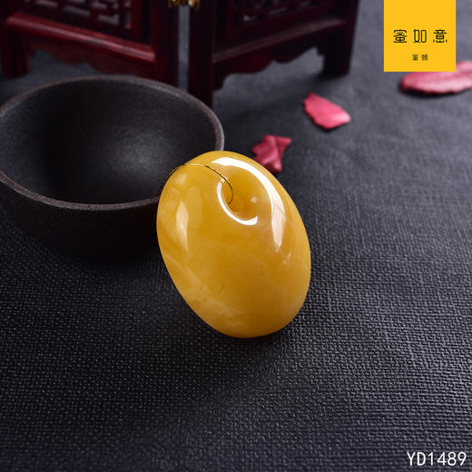 蜜蜡扣子吊坠克重1759g规格439378163mm编码yd1489