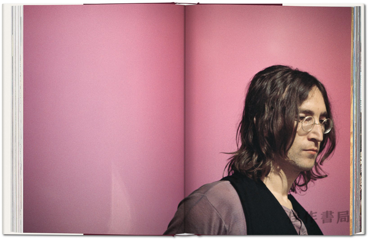 lindamccartneylifeinphotographs琳达麦卡特尼照片中的生活英文原版