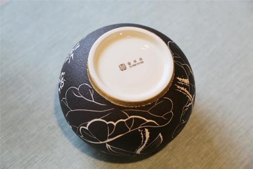 6寸雕金茶叶罐（荷花） 商品图1