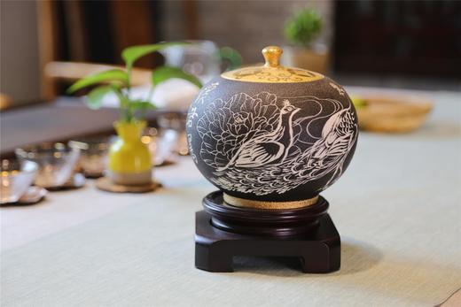 6寸雕金茶叶罐(孔雀) 商品图0