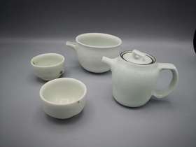 台湾名家 李仁嵋 青瓷壶组【1壶+2小杯+1公杯】