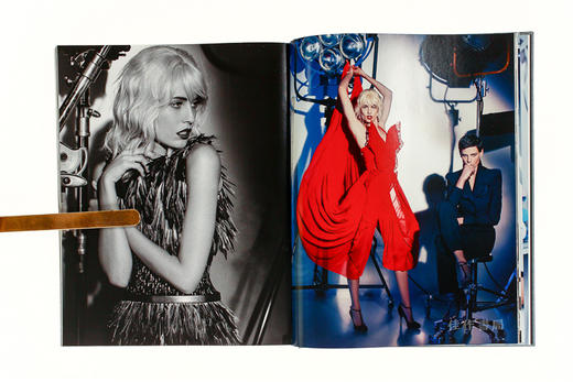 Karl Lagerfeld & Babeth Djian: Numero Couture  时装秀 商品图3