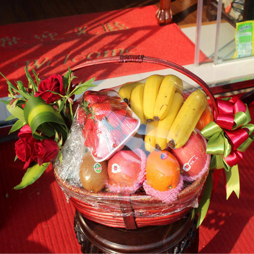 水果花篮送长辈客户领导同事探望慰问生日水果以时令水果为准篮子随机